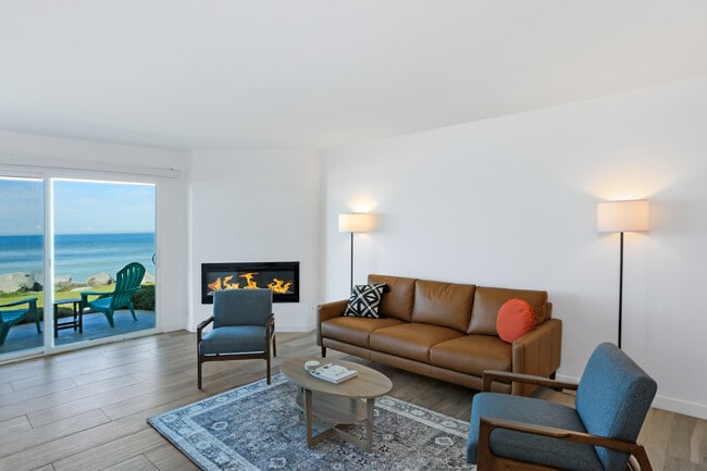 Building Photo - 1244 Seacoast Dr