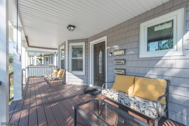 Building Photo - 36 N Willow St