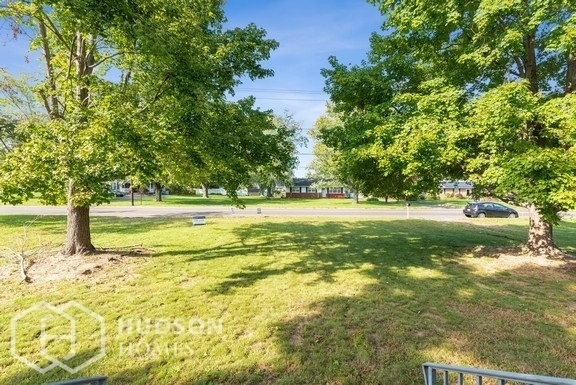Foto del edificio - 1653 E Wheat Rd