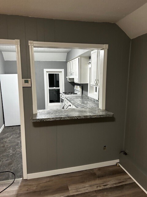 Foto del edificio - 902 6th Ave NE