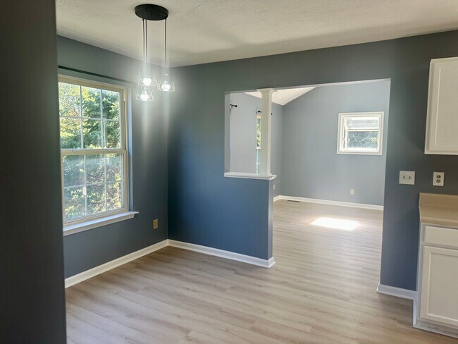 Foto del edificio - 314 Sutton Ct