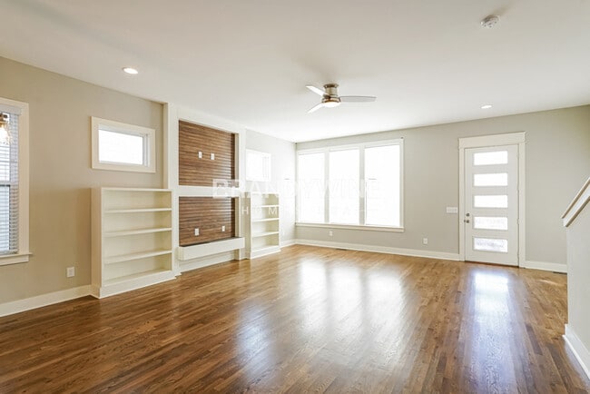 Building Photo - 563 Tulip Grove Rd