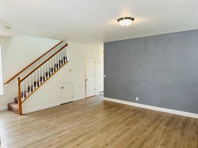 Foto del edificio - Charming Home in Terrific Central Location