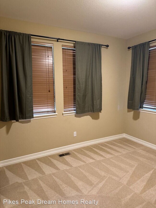 Building Photo - 3 br, 2 bath House - 6995 Mountain Spruce ...
