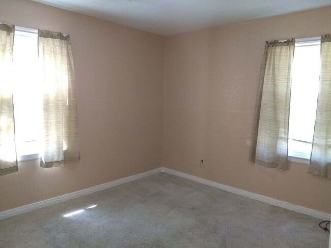 Foto del edificio - **Available Now...Never Have to Move Again! Don’t Miss Out…This Home Will Go Fast!**