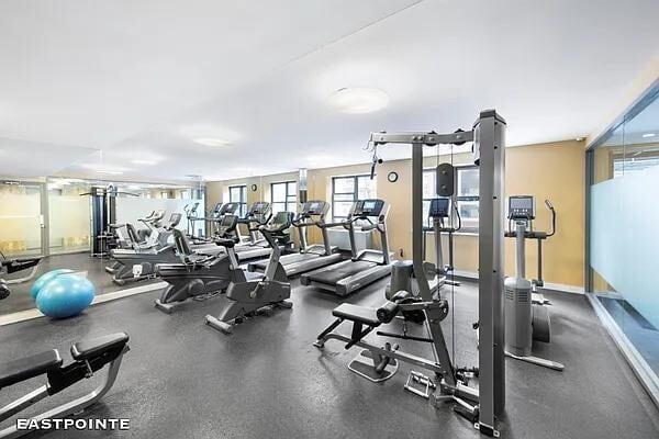 Foto del edificio - 516 W 47th St