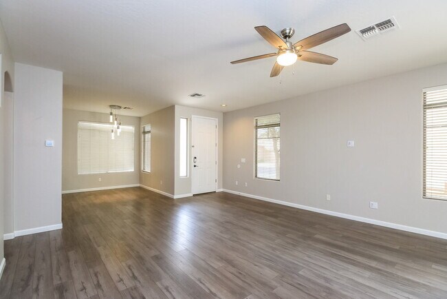 Foto del edificio - 1990 E Browning Pl