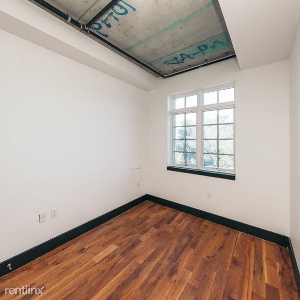 Foto del edificio - 803 Wyckoff Ave