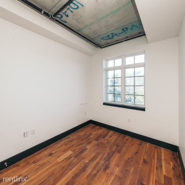 Building Photo - 803 Wyckoff Ave
