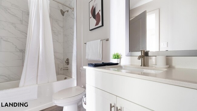 Building Photo - 2220 W First St