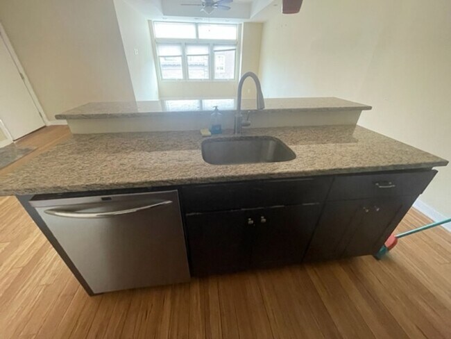 Photo - 2030 E Dauphin St Apartment