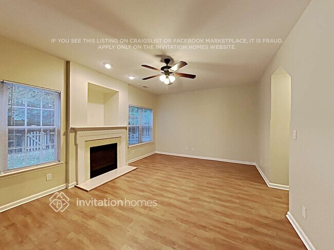 Foto del edificio - 3003 Early Rise Ave