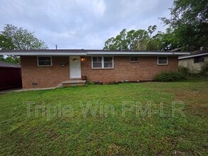 Building Photo - 5425 Chauvin Dr