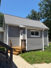 Building Photo - 1025 Morrison Ave
