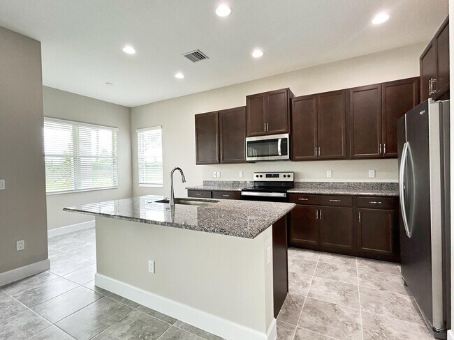 Foto del edificio - 5327 Liberty Ln