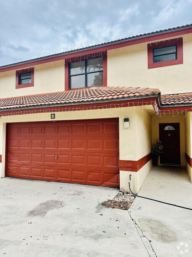 Greenview Shores of Wellington Student Apartments for Rent Wellington