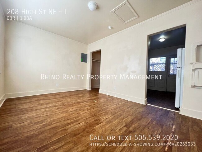 Building Photo - Welcome to Alhambra Court! Studio, 1 Bath!