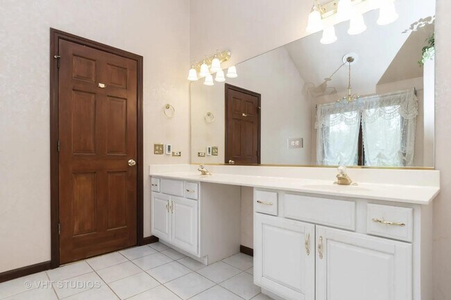Building Photo - 3135 Wagner Ct