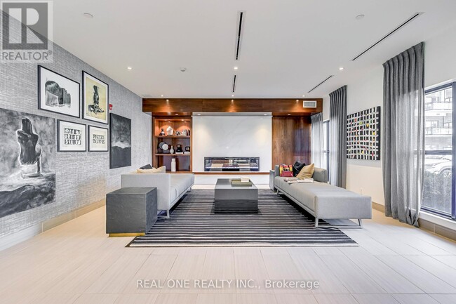 Building Photo - 102 Grovewood Common