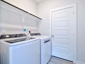 Building Photo - 8583 Blueberry Ash St