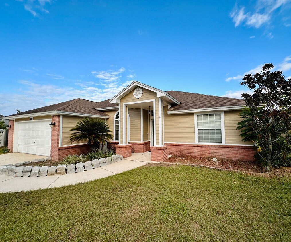 4 BR/ 2 BA WESTCHASE MANOR **500 OF... House Rental in Jacksonville