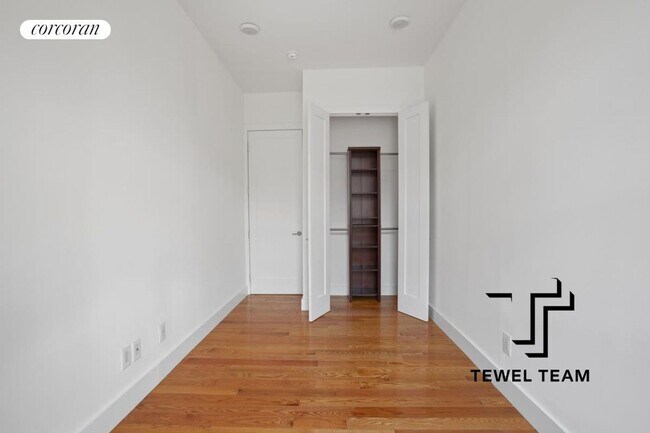 Foto del edificio - 167 W 122nd St