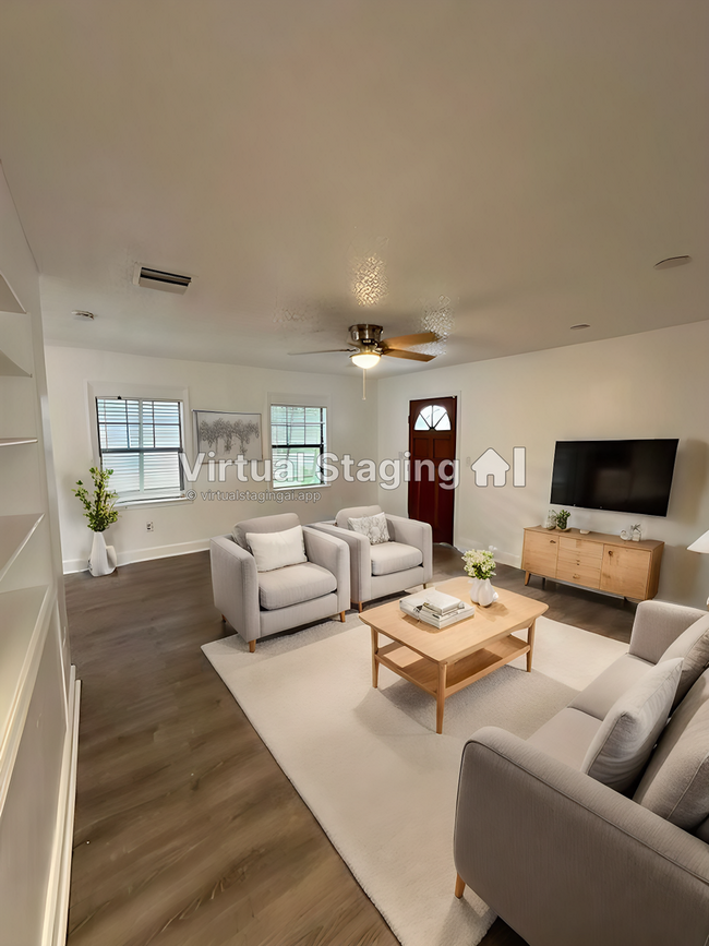 Building Photo - FOR RENT: 4-Bedroom / 2-Bath Home in Clear...