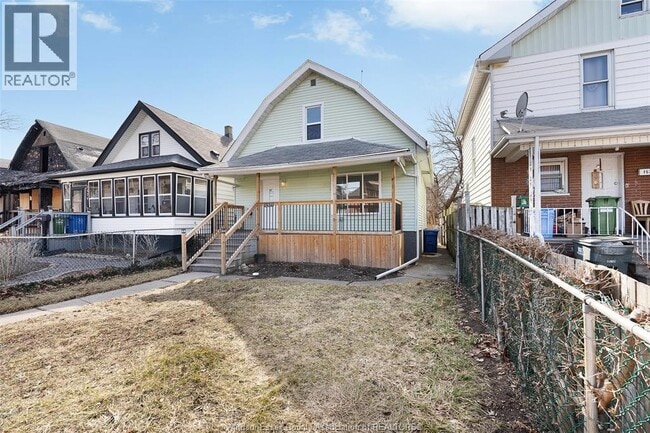 Building Photo - 1577 Pelissier St