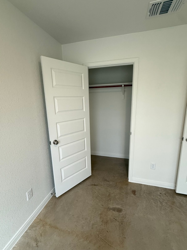 Building Photo - 912 Cherry Laurel Ln