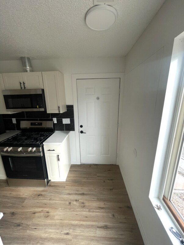 Building Photo - 10762 E Exposition Ave