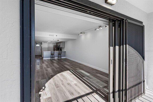 Foto del edificio - 14001 Gulf Blvd