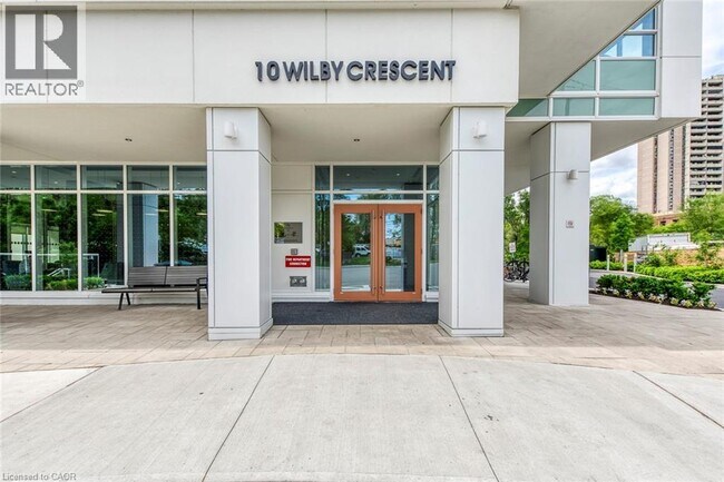 Building Photo - 10 Wilby Crescent