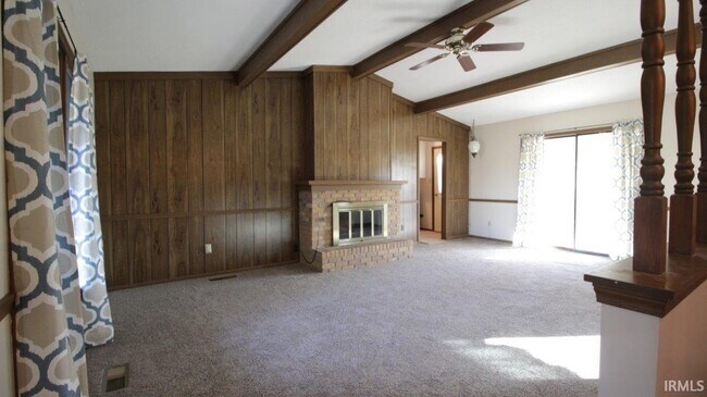 Foto del edificio - 9531 Yearling Dr