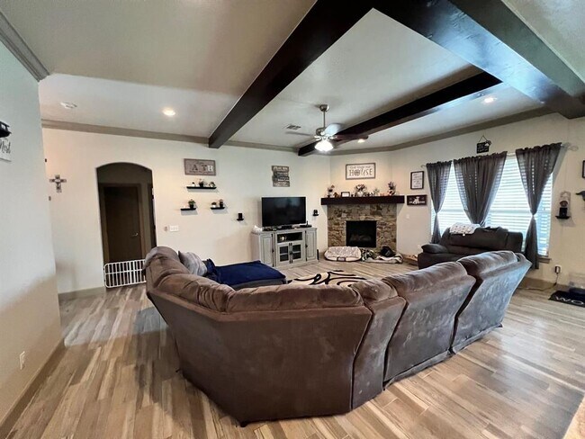 Building Photo - 6516 Bentley Dr