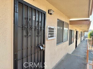 Building Photo - 141 South Ave 22