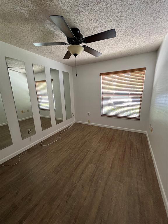 Building Photo - 6141 Chesham Dr