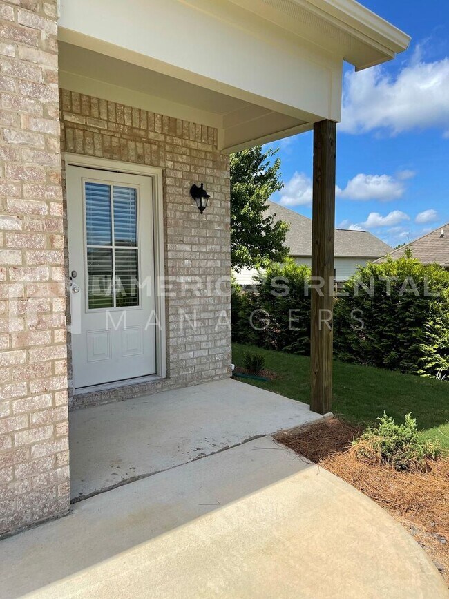 Foto del edificio - Home for rent in Brookwood, AL.... Available to View Now!!!