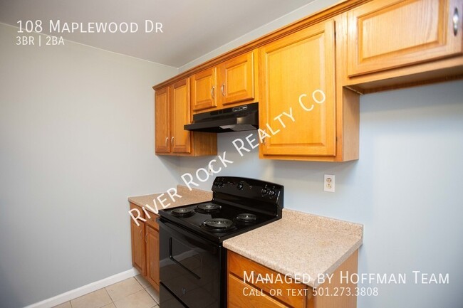 Foto del edificio - 108 Maplewood Drive - LEASE PENDING