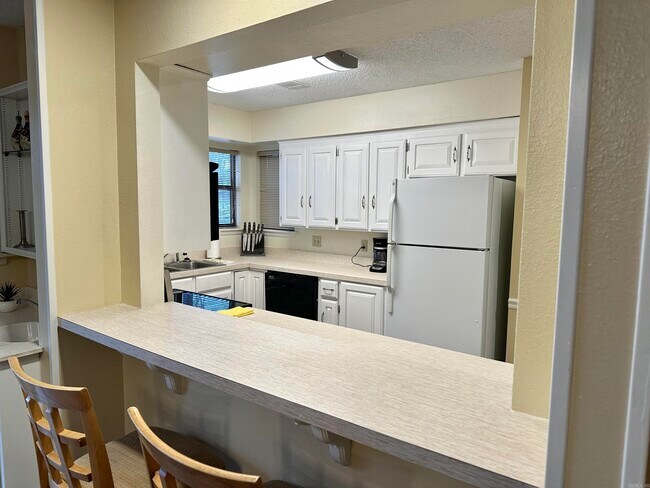 Foto del edificio - 5371 Central Ave