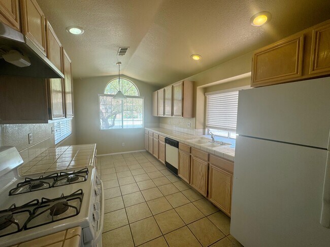 Foto del edificio - 7397 Winterpine Ave