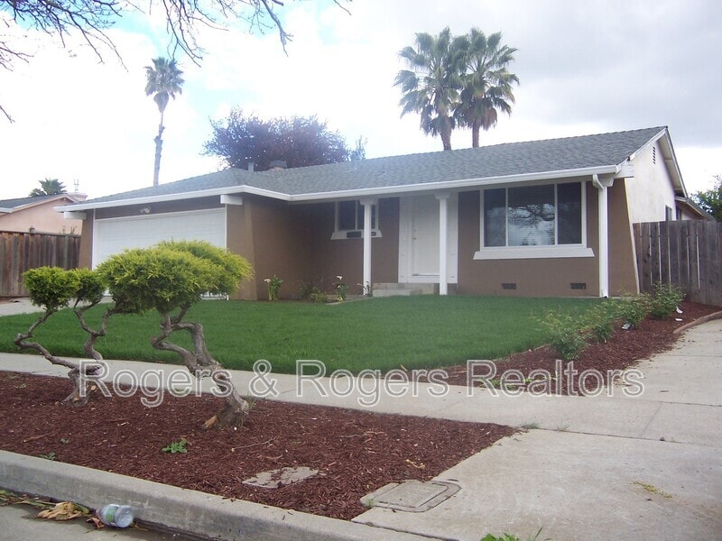 Primary Photo - 2663 Westberry Dr