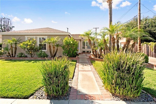 Foto principal - 1209 Lake St
