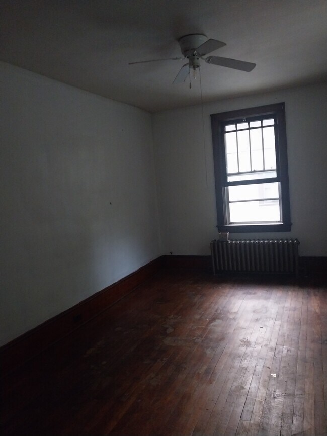 Foto del edificio - 604 Roxbury St