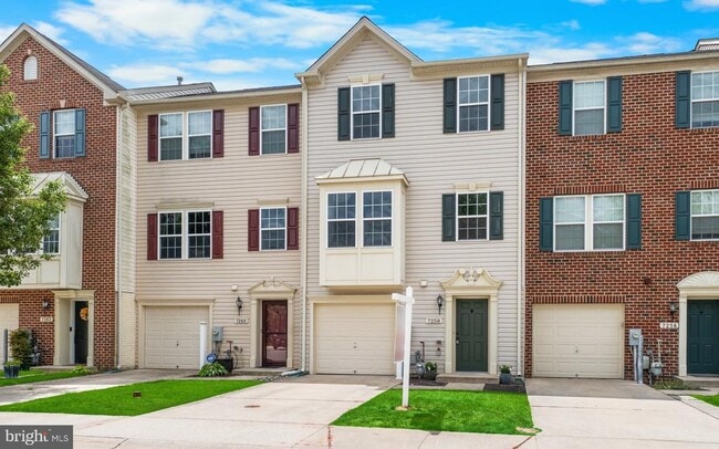 Building Photo - 7258 Mockingbird Cir