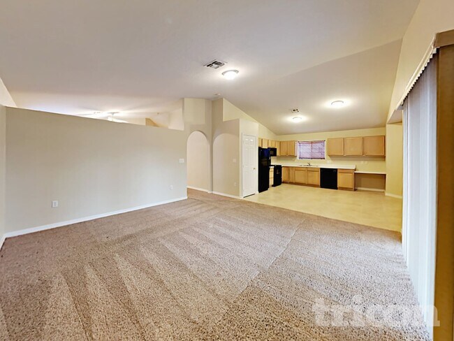 Foto del edificio - 423 N Shaylee Ln