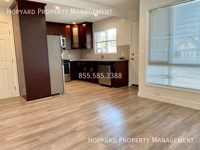 Foto del edificio - 2627 23rd Ave
