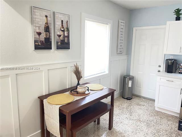 Foto del edificio - 441 NW 95th St