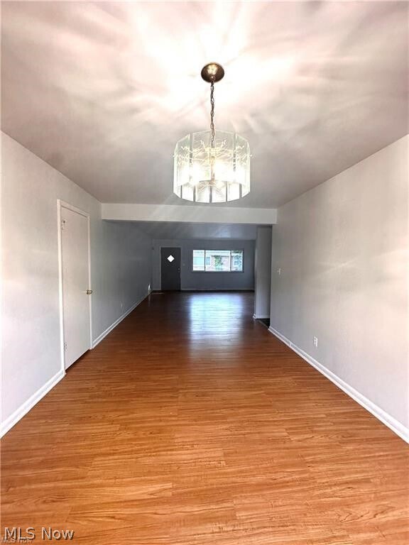 Foto del edificio - 288 Kenridge Rd