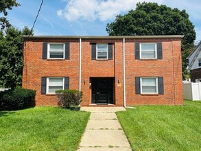 Building Photo - 335 Talbot Ave