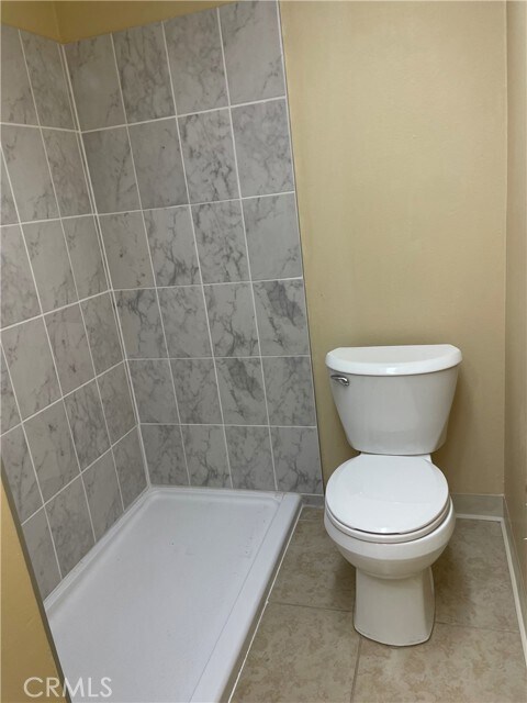 Foto del edificio - 22714 Maple Ave